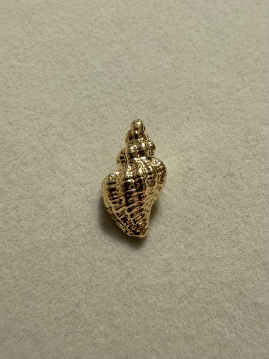 Gold Conch Shell (14k Gold Plated)